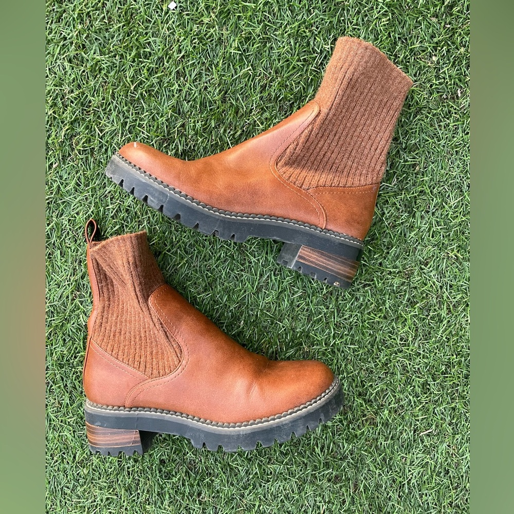 Universal Thread Sock Boots Knit Chelsea Brown Faux Leather Sz(10) - Picture 3 of 6